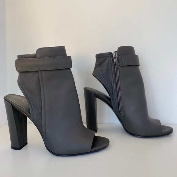 Vince Leather High Heel Ankle Boots Sz 8.5 - Picture 2 of 11